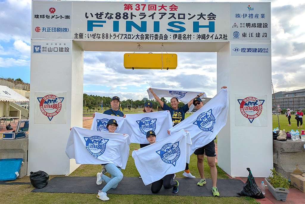 伊是名島のトライアスロン大会のボランティア